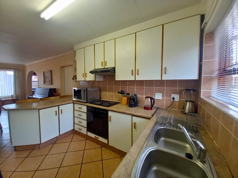 3 Bedroom Property for Sale in Heiderand Western Cape